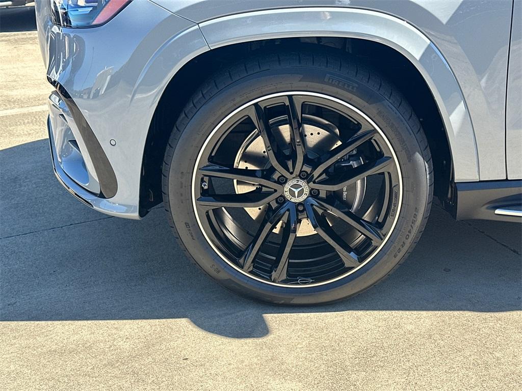 new 2026 Mercedes-Benz GLS 450 car, priced at $105,200