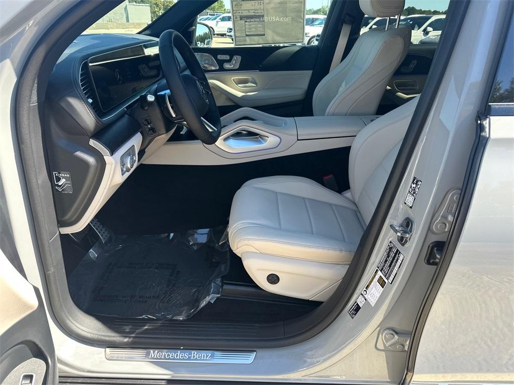 new 2026 Mercedes-Benz GLS 450 car, priced at $105,200