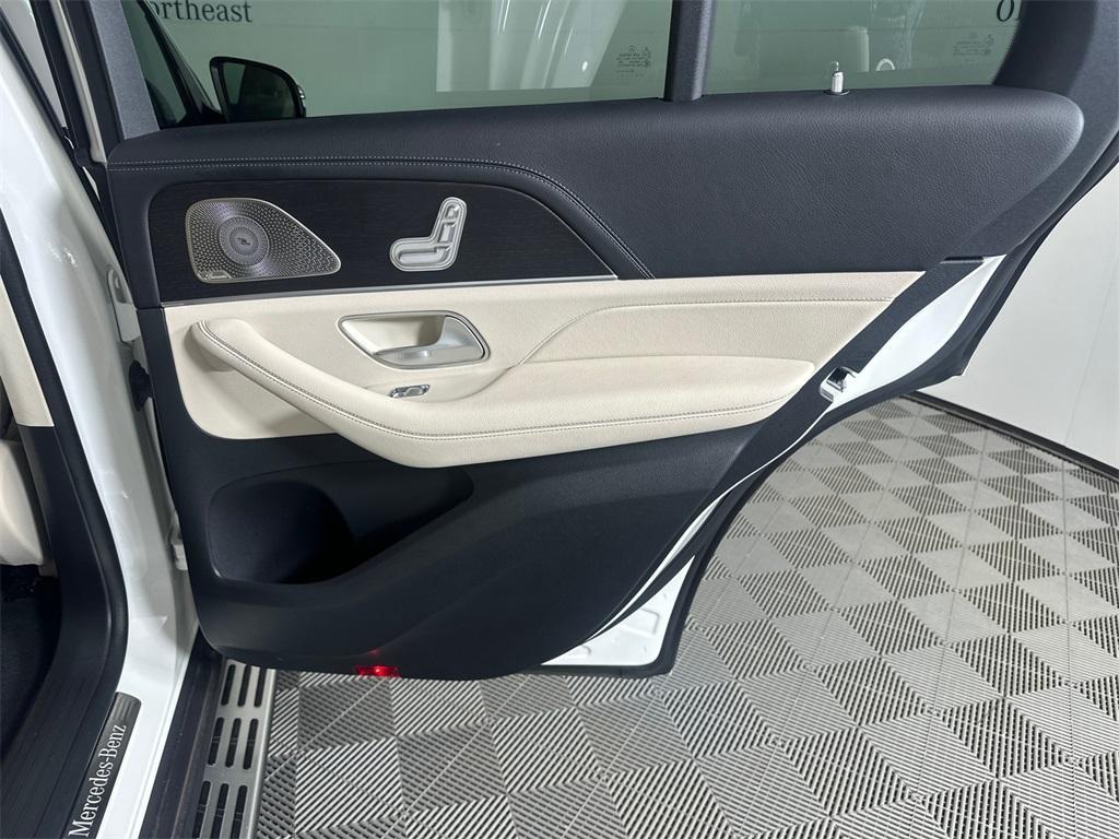 used 2024 Mercedes-Benz GLE 350 car, priced at $58,638