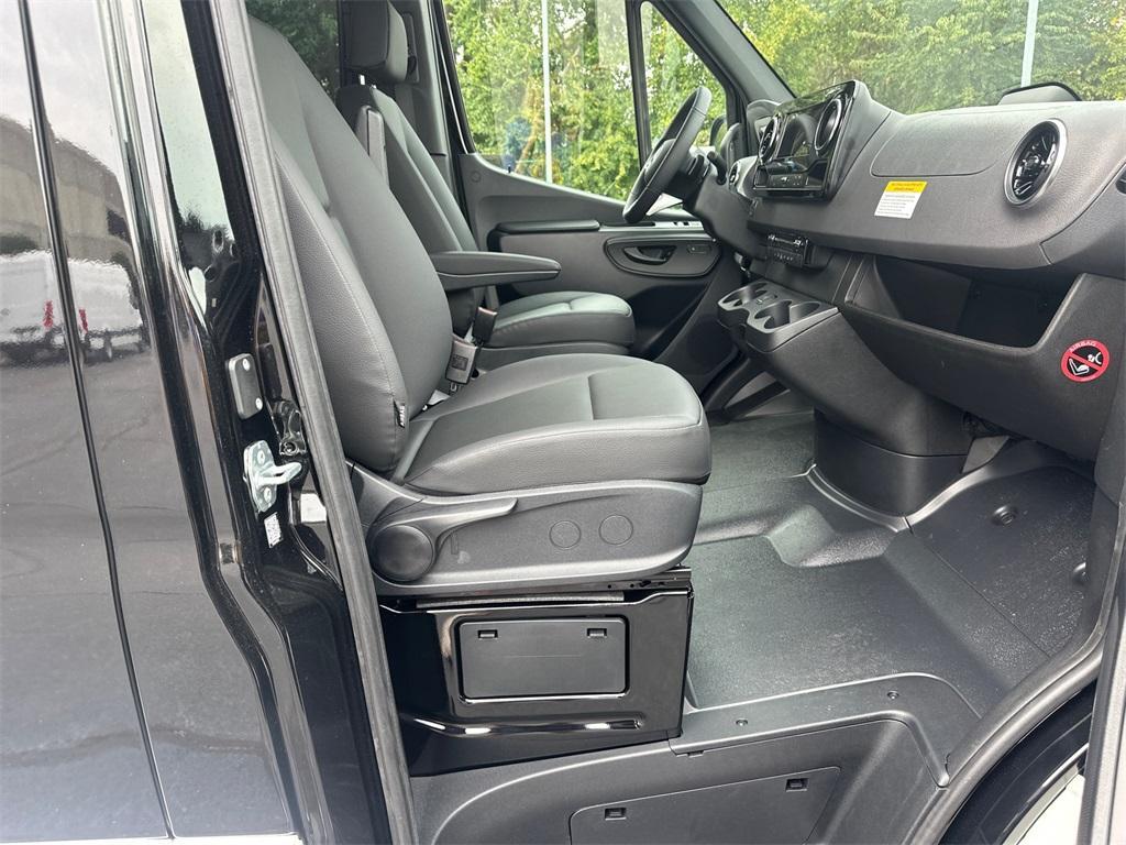 new 2025 Mercedes-Benz Sprinter 3500 car, priced at $82,281