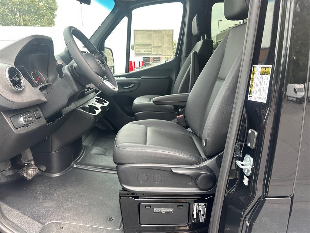new 2025 Mercedes-Benz Sprinter 3500 car, priced at $82,281