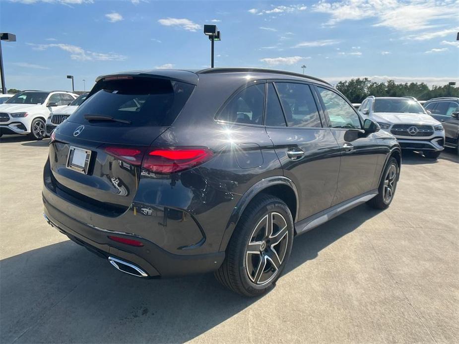 new 2025 Mercedes-Benz GLC 300 car, priced at $58,985