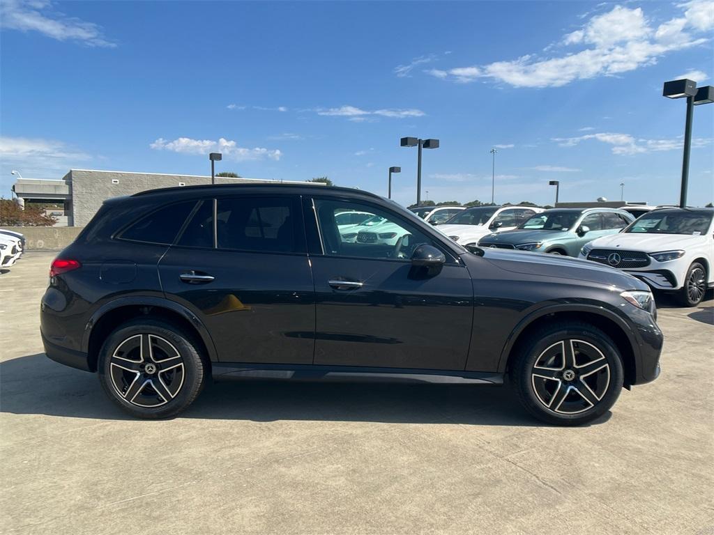 new 2025 Mercedes-Benz GLC 300 car, priced at $58,985