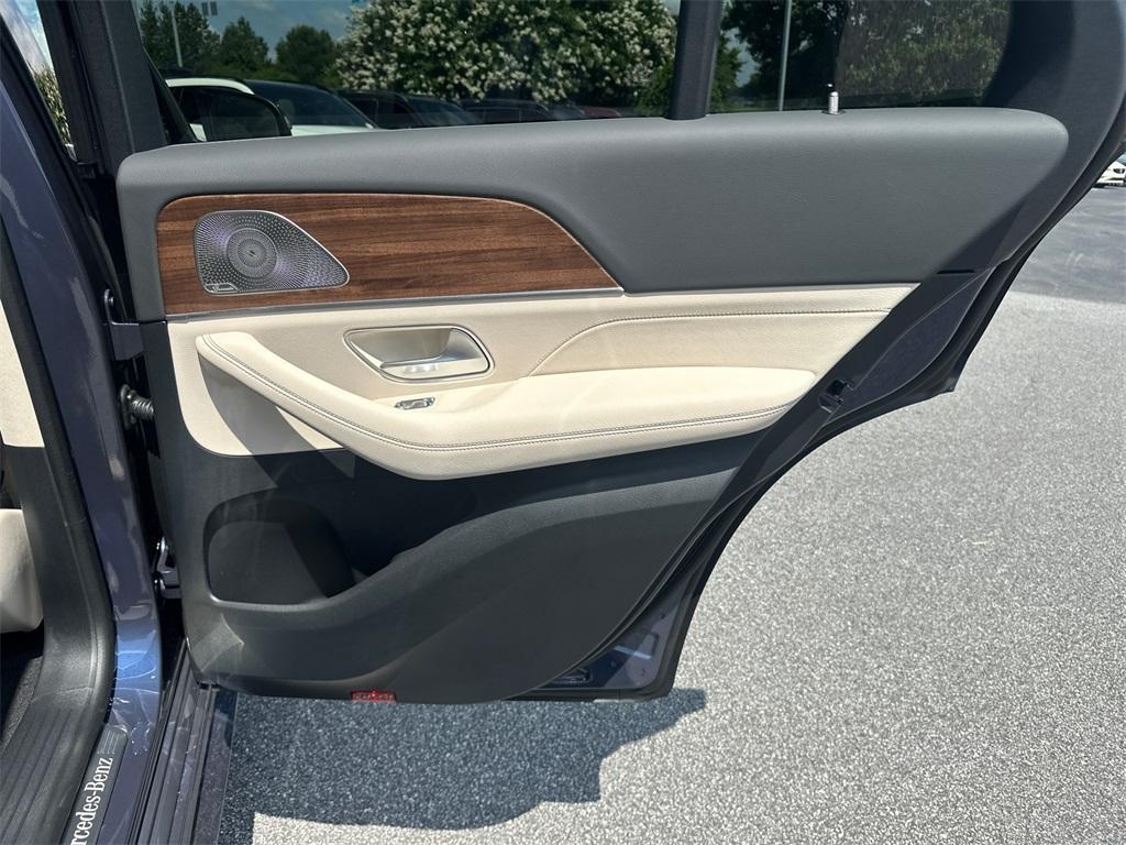 new 2025 Mercedes-Benz GLE 350 car, priced at $76,805