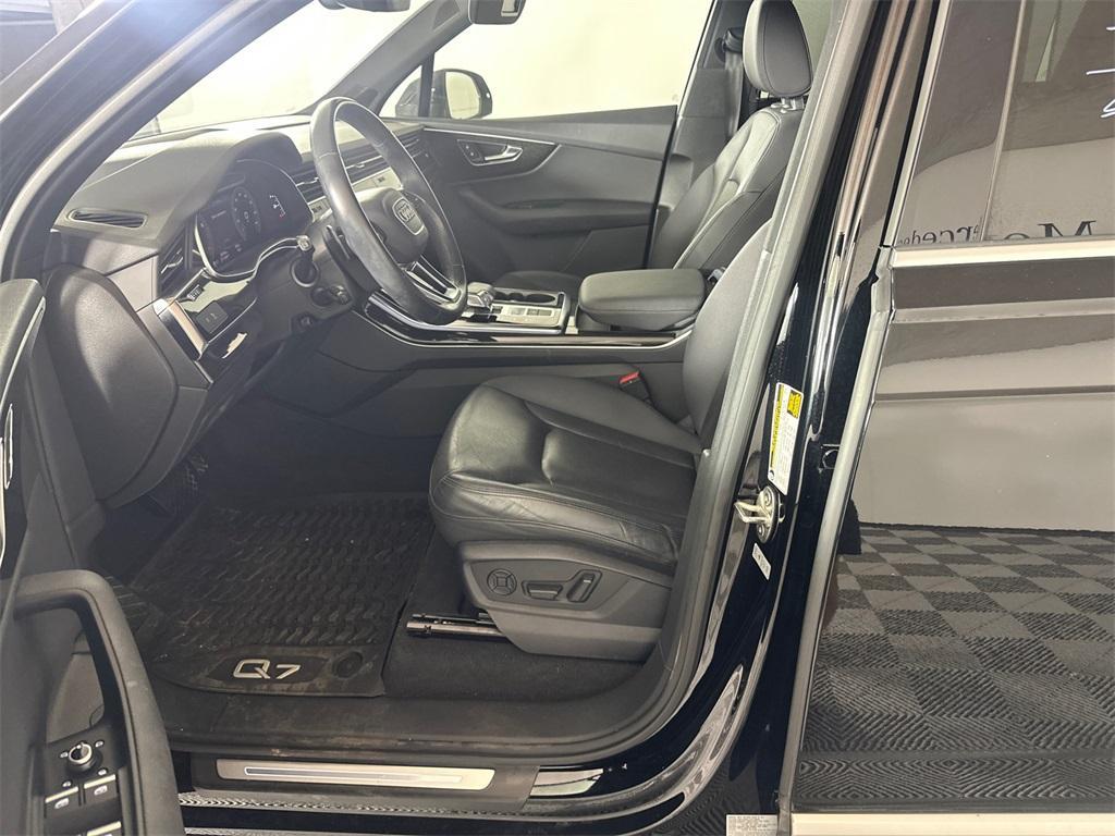 used 2021 Audi Q7 car, priced at $37,373