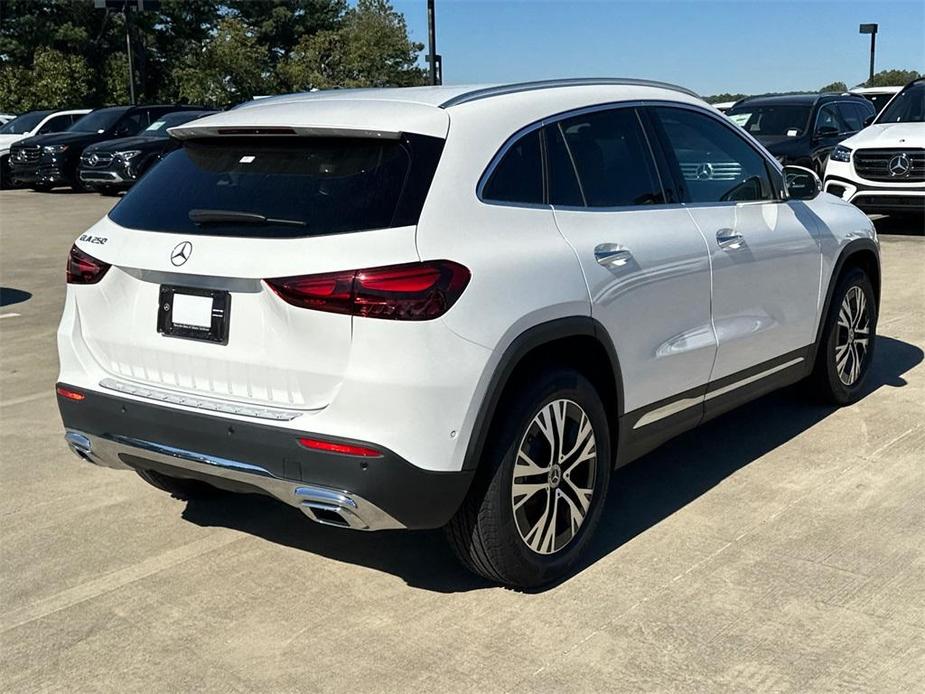 new 2025 Mercedes-Benz GLA 250 car, priced at $45,845