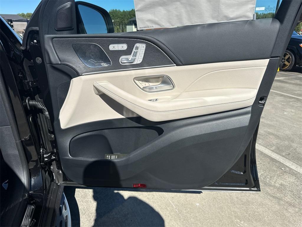 new 2026 Mercedes-Benz GLE 450 car, priced at $87,600