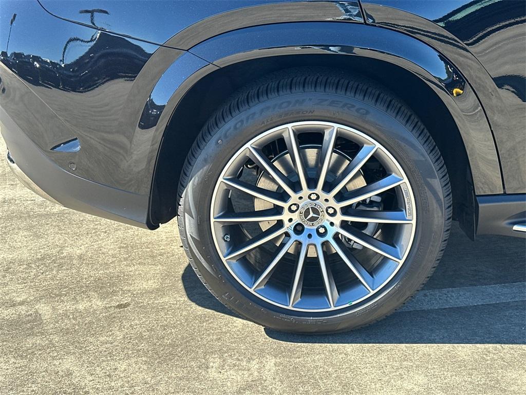 new 2026 Mercedes-Benz GLE 450 car, priced at $87,600