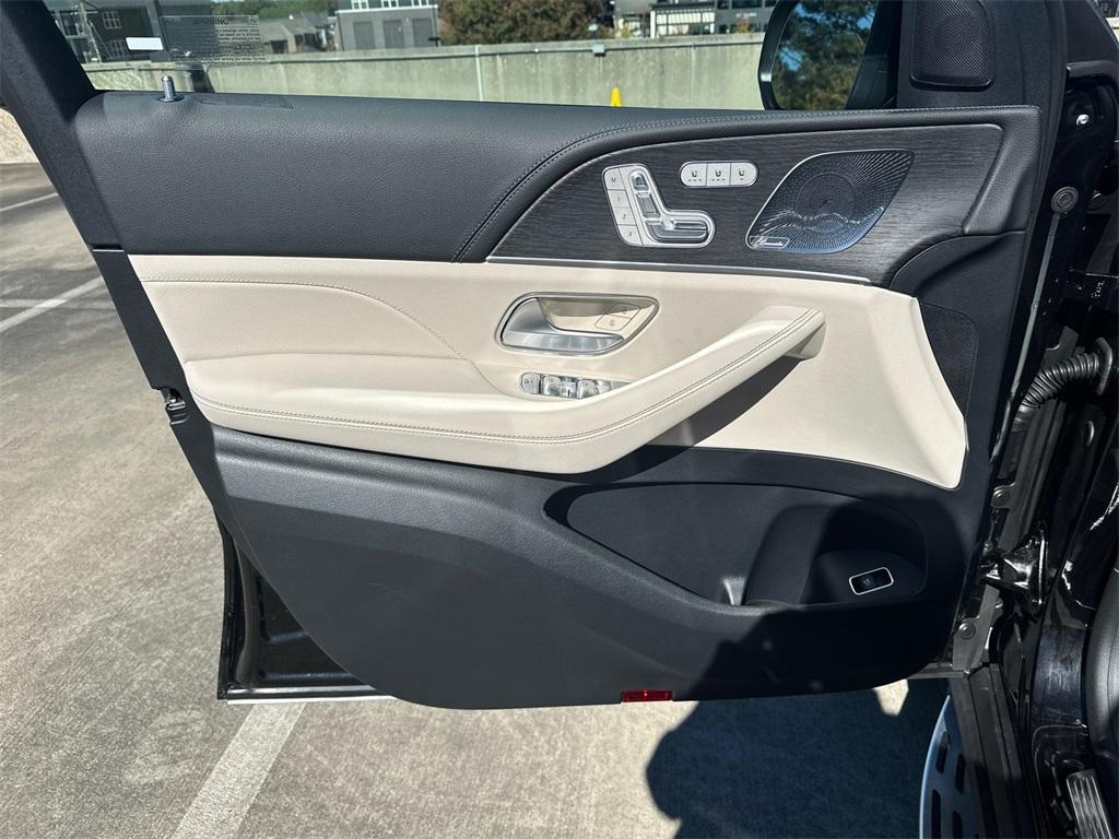 new 2026 Mercedes-Benz GLE 450 car, priced at $87,600