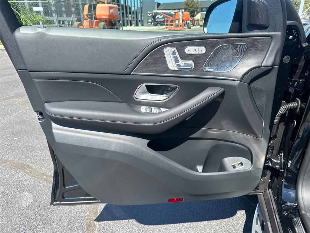 new 2026 Mercedes-Benz GLE 450 car, priced at $82,165