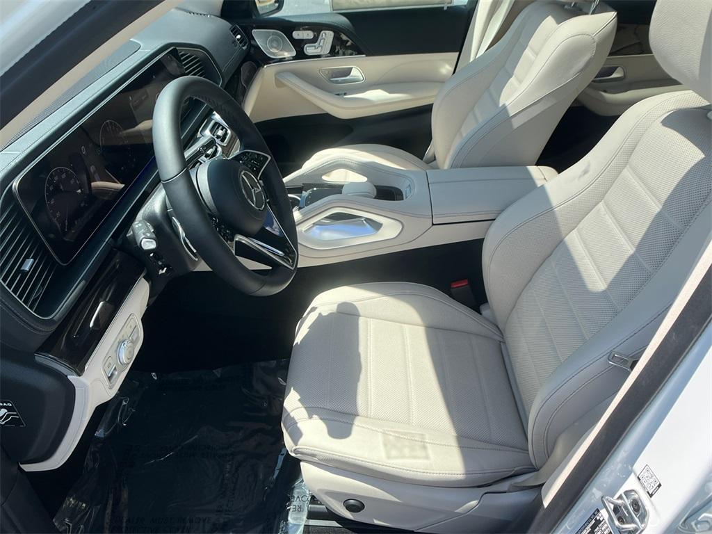 new 2025 Mercedes-Benz GLE 450e car, priced at $88,985