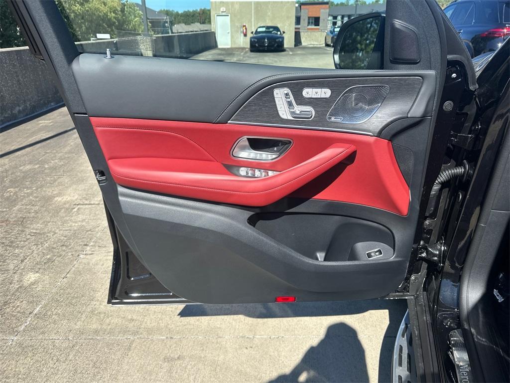 new 2026 Mercedes-Benz GLS 580 car, priced at $139,150