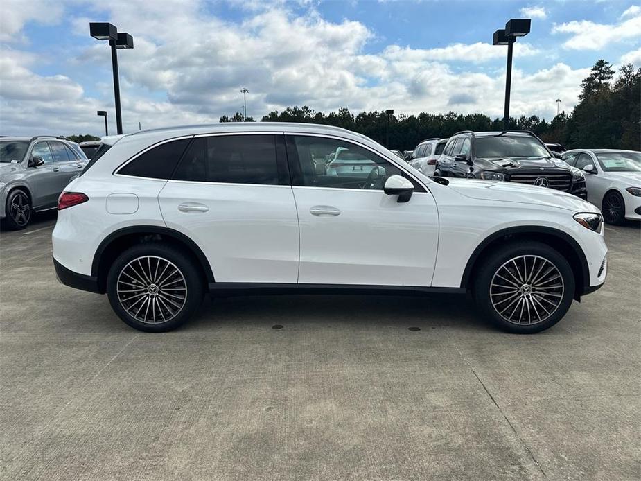 new 2025 Mercedes-Benz GLC 300 car, priced at $54,885