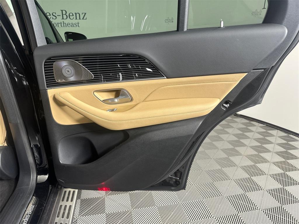 used 2024 Mercedes-Benz GLE 350 car, priced at $57,811