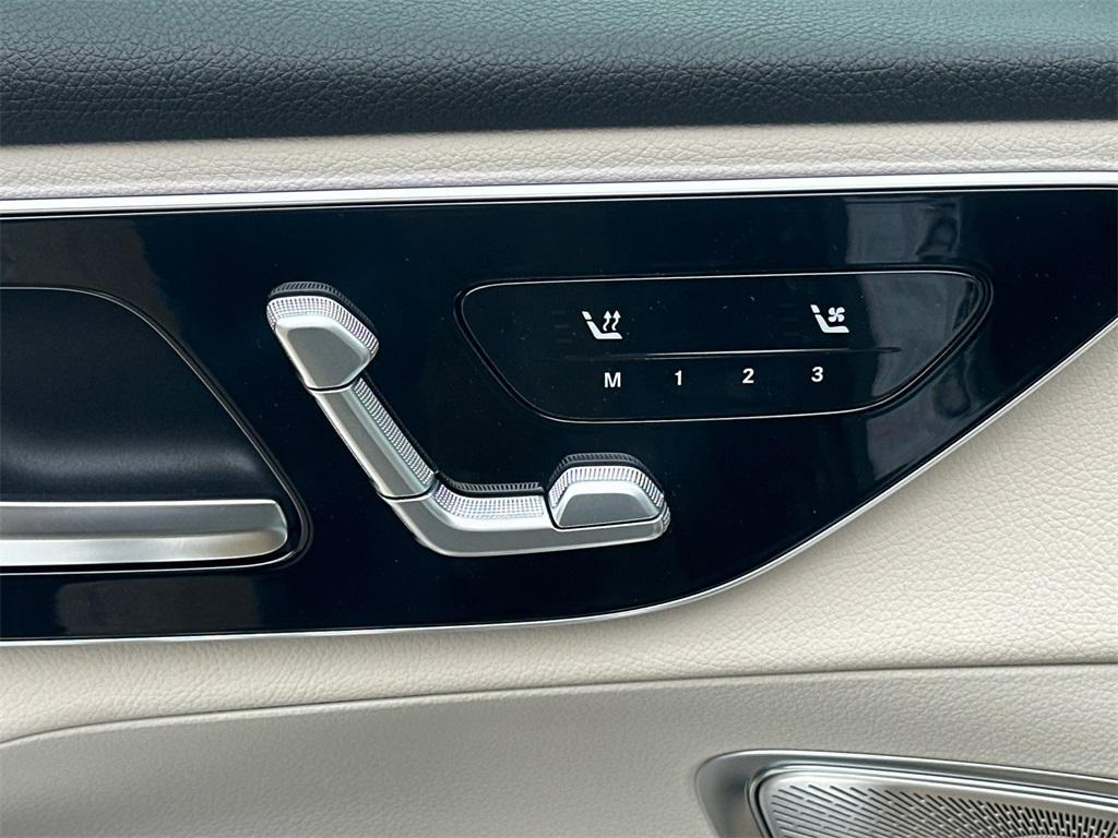 new 2025 Mercedes-Benz GLC 350e car, priced at $67,280