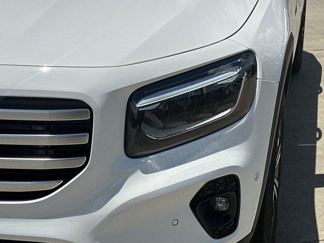 new 2024 Mercedes-Benz GLB 250 car, priced at $51,885