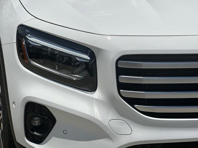 new 2024 Mercedes-Benz GLB 250 car, priced at $51,885