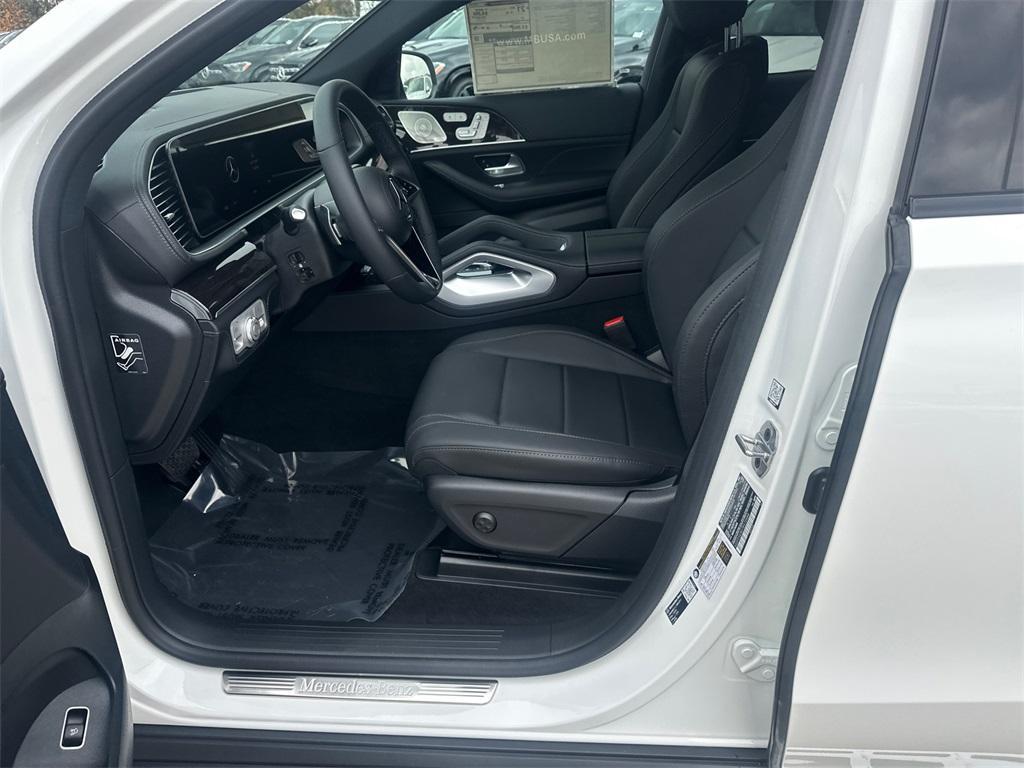new 2026 Mercedes-Benz GLE 450 car, priced at $85,670