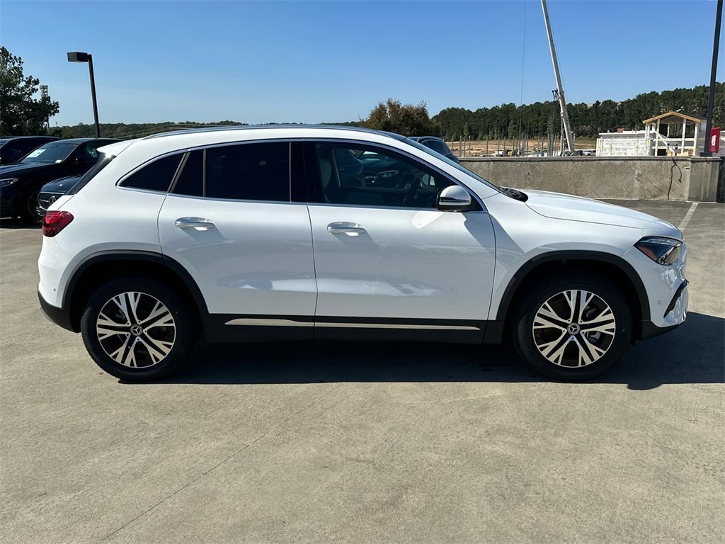 new 2025 Mercedes-Benz GLA 250 car, priced at $47,650