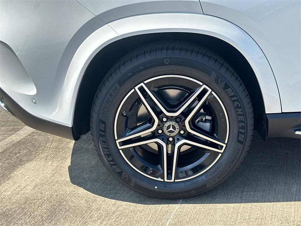new 2026 Mercedes-Benz GLE 450 car, priced at $79,820