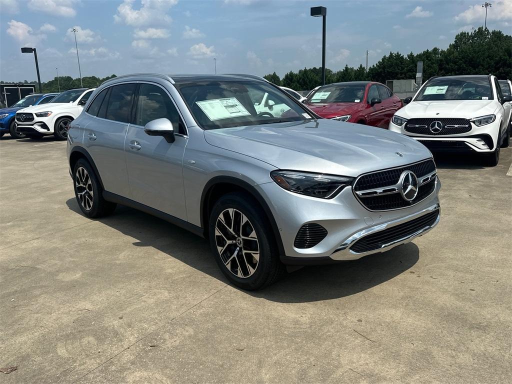 new 2025 Mercedes-Benz GLC 350e car, priced at $69,230