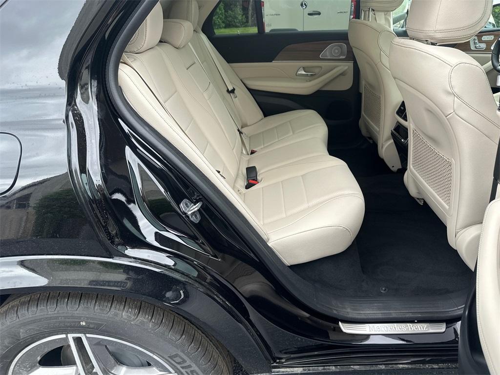 new 2025 Mercedes-Benz GLE 350 car, priced at $75,050