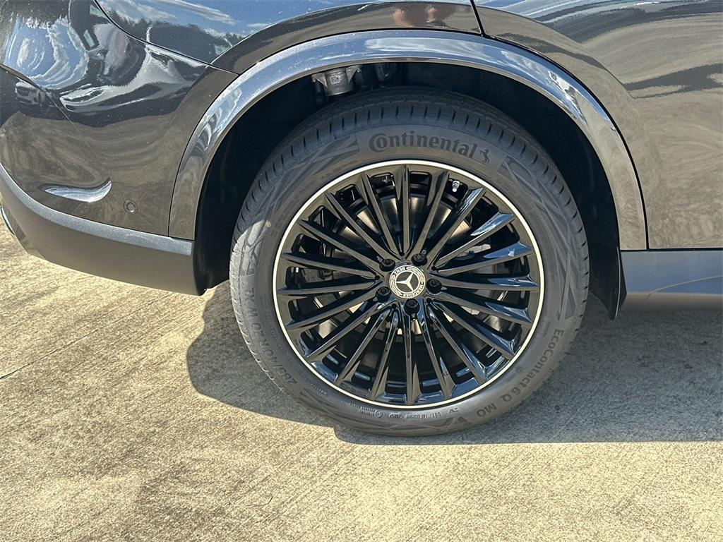 new 2026 Mercedes-Benz GLC 300 car, priced at $64,120
