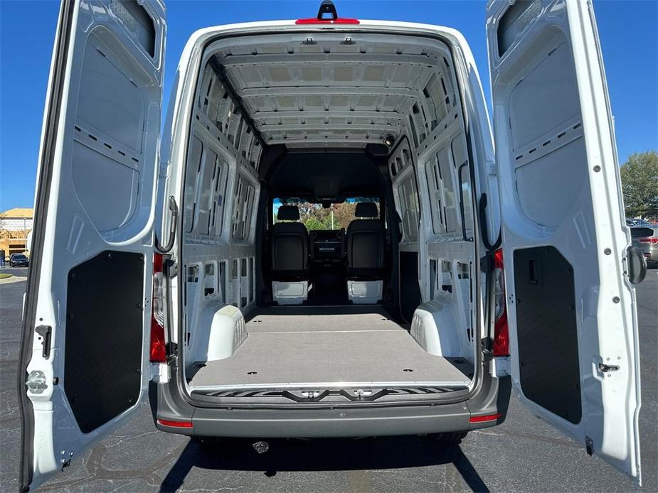 new 2025 Mercedes-Benz Sprinter 2500 car, priced at $61,054