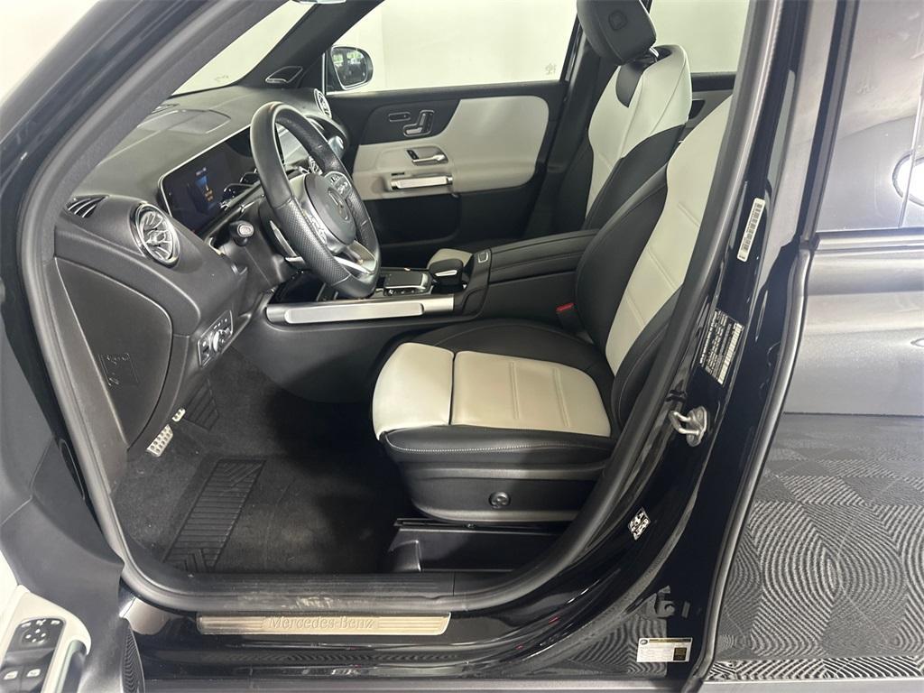 used 2021 Mercedes-Benz GLB 250 car, priced at $33,990