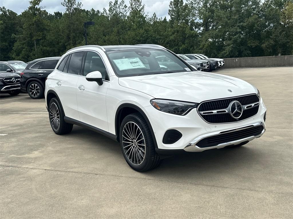 new 2026 Mercedes-Benz GLC 300 car, priced at $62,125