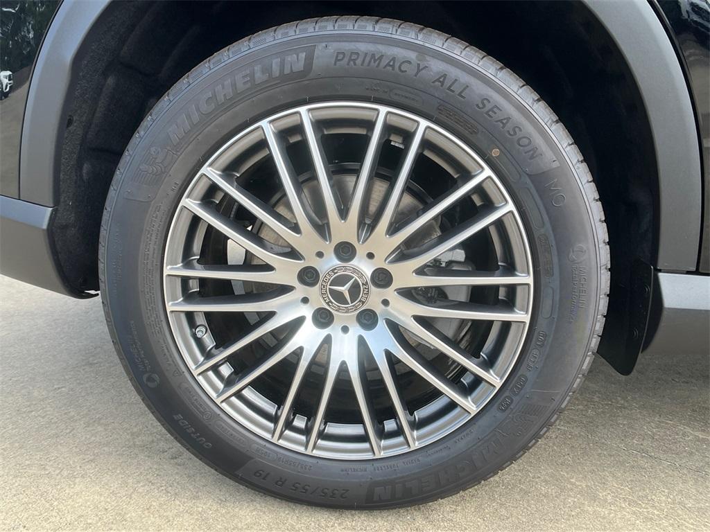new 2026 Mercedes-Benz GLC 300 car, priced at $56,555