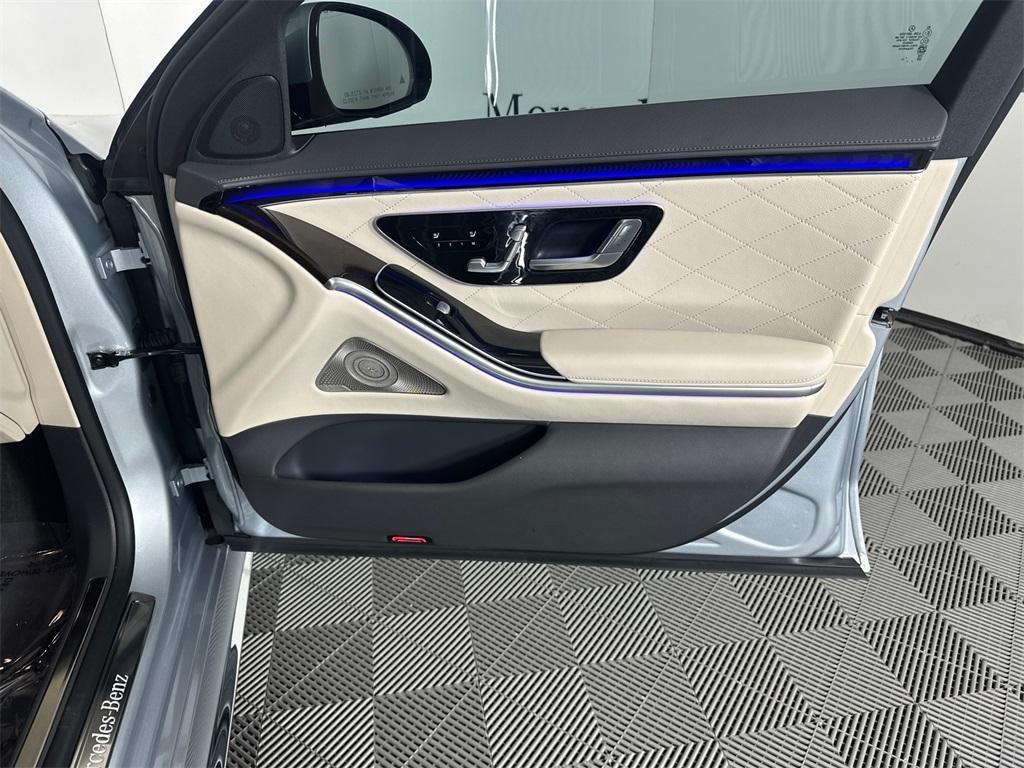 used 2025 Mercedes-Benz S-Class car, priced at $119,777