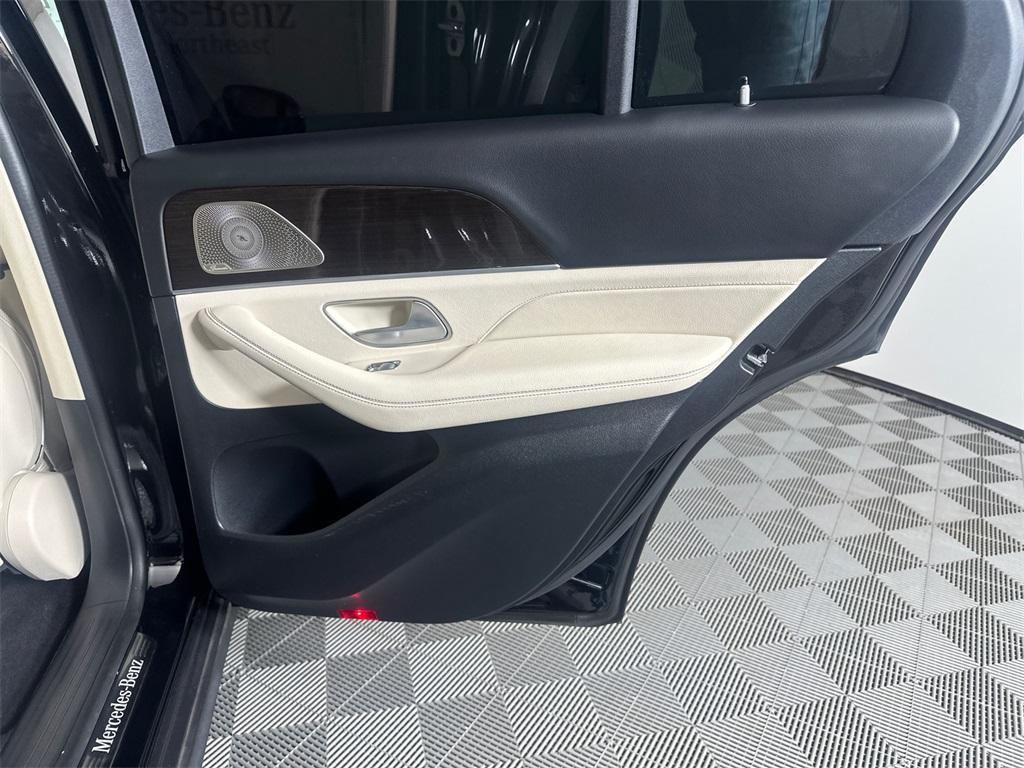 used 2024 Mercedes-Benz GLE 350 car, priced at $58,524