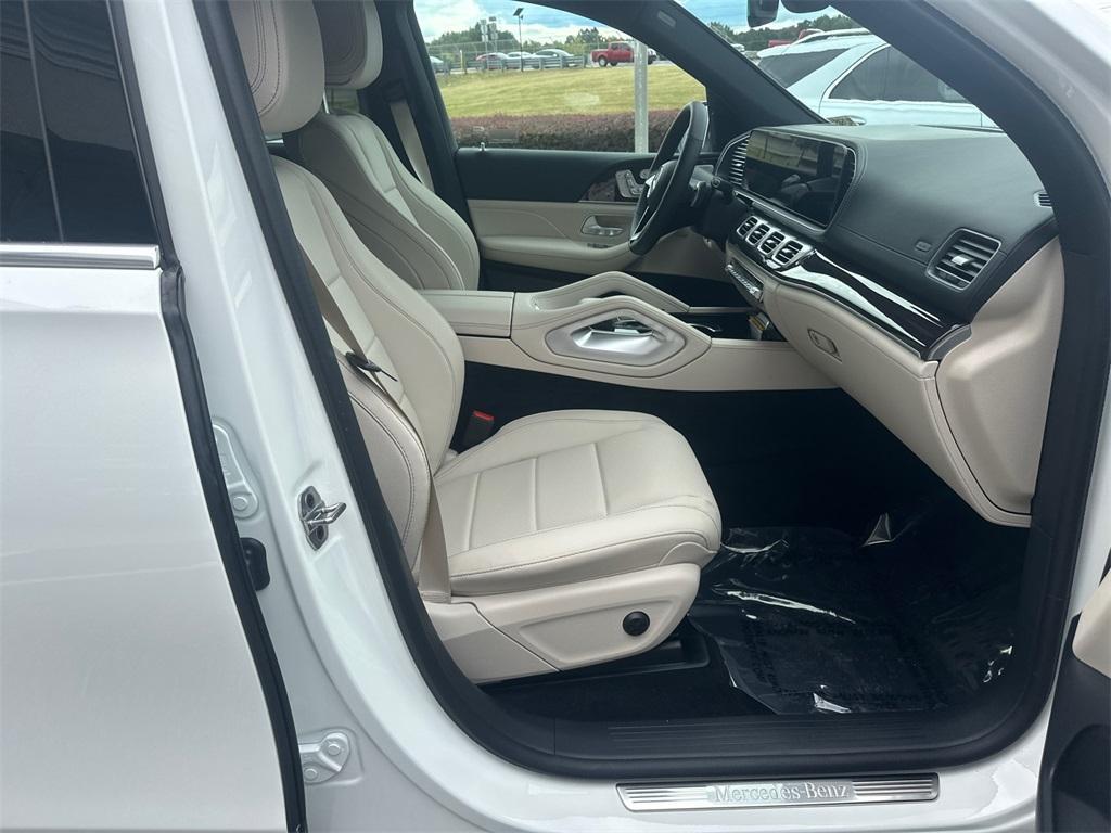 new 2026 Mercedes-Benz GLS 450 car, priced at $94,955