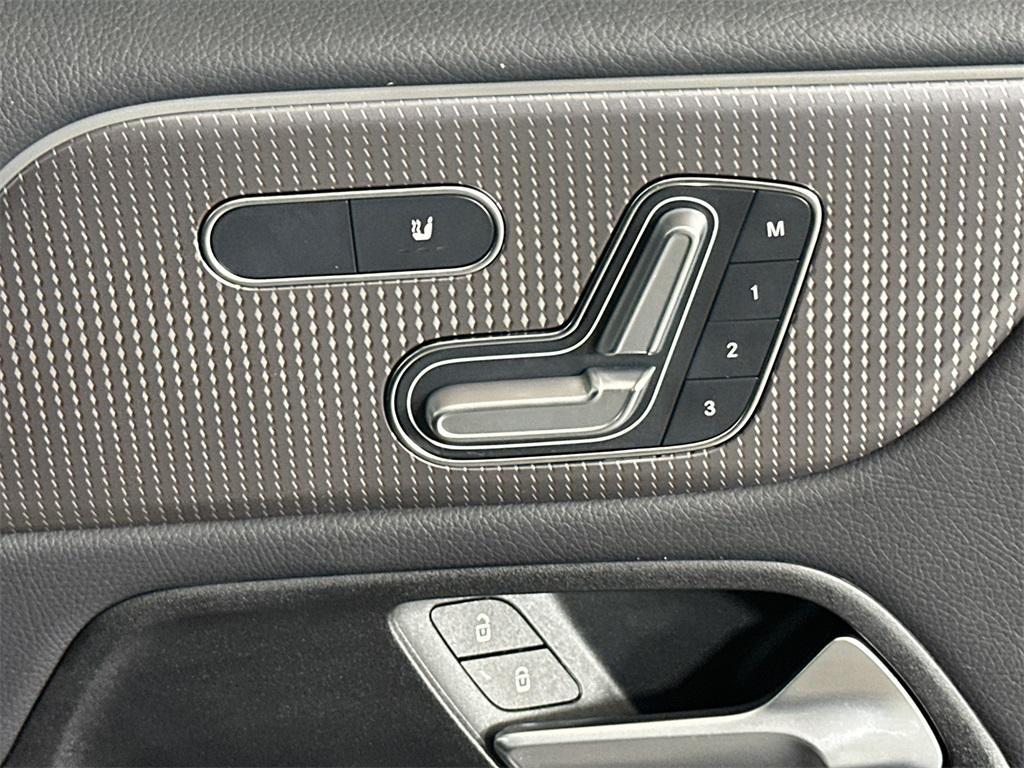 used 2023 Mercedes-Benz GLB 250 car, priced at $39,611
