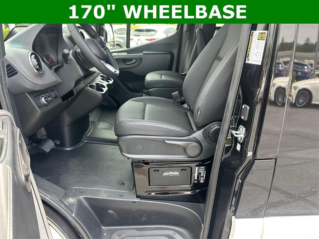new 2025 Mercedes-Benz Sprinter 2500 car, priced at $76,456