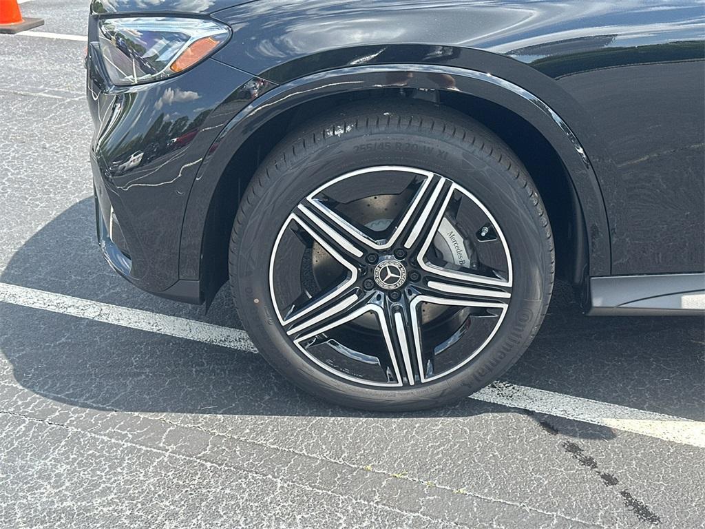 new 2025 Mercedes-Benz GLC 300 car, priced at $61,880