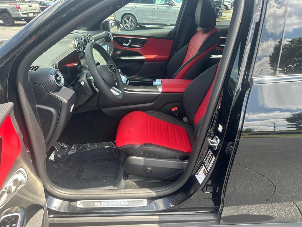 new 2025 Mercedes-Benz GLC 300 car, priced at $61,880