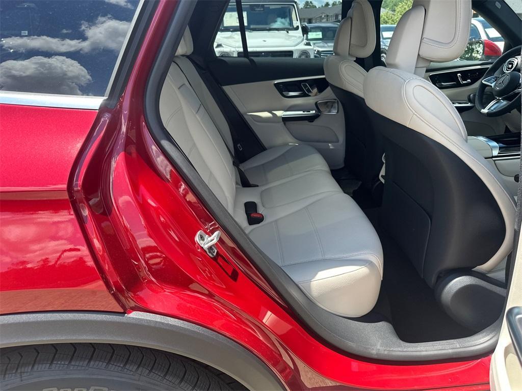 new 2025 Mercedes-Benz GLC 350e car, priced at $71,615
