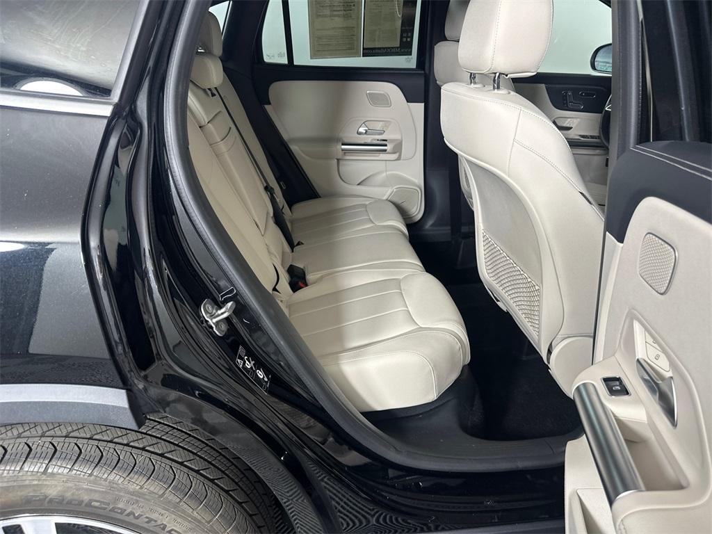 used 2024 Mercedes-Benz GLA 250 car, priced at $39,544