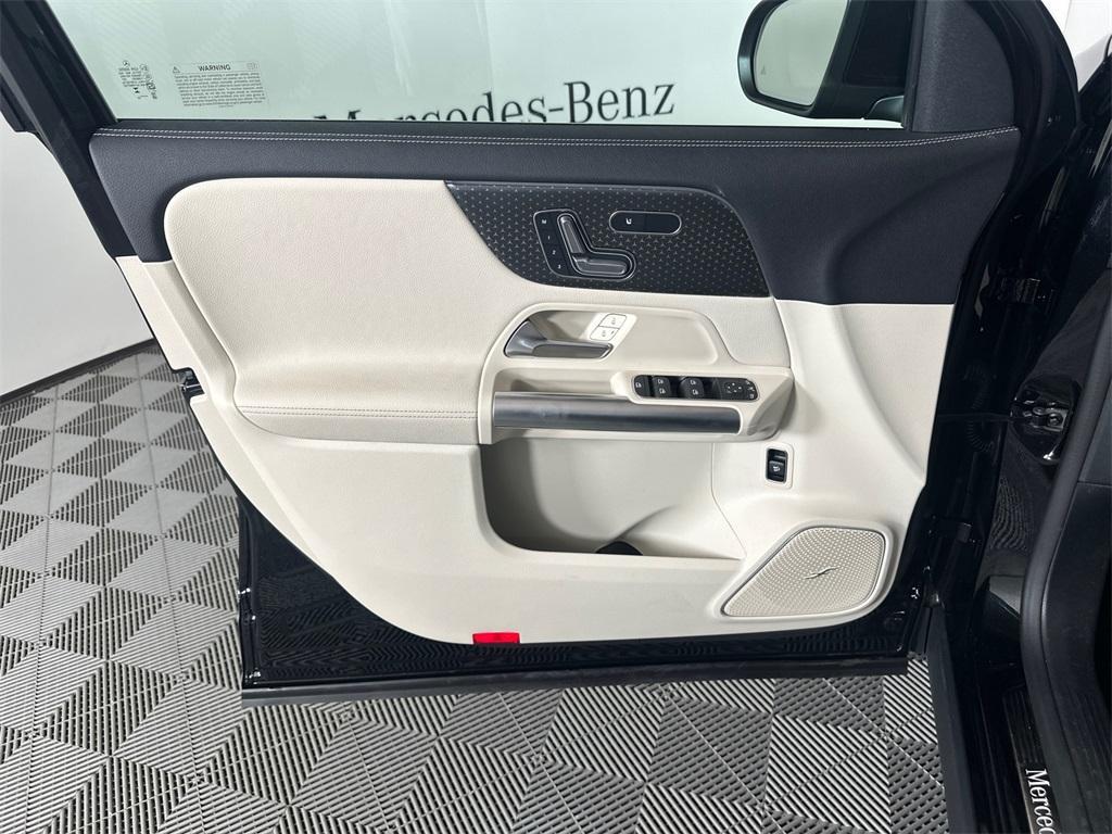 used 2024 Mercedes-Benz GLA 250 car, priced at $39,544