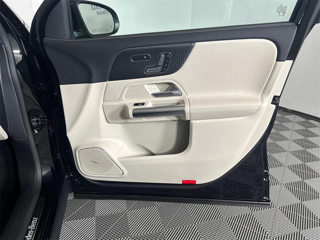 used 2024 Mercedes-Benz GLA 250 car, priced at $39,544