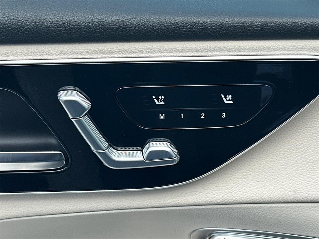 new 2025 Mercedes-Benz GLC 350e car, priced at $66,530