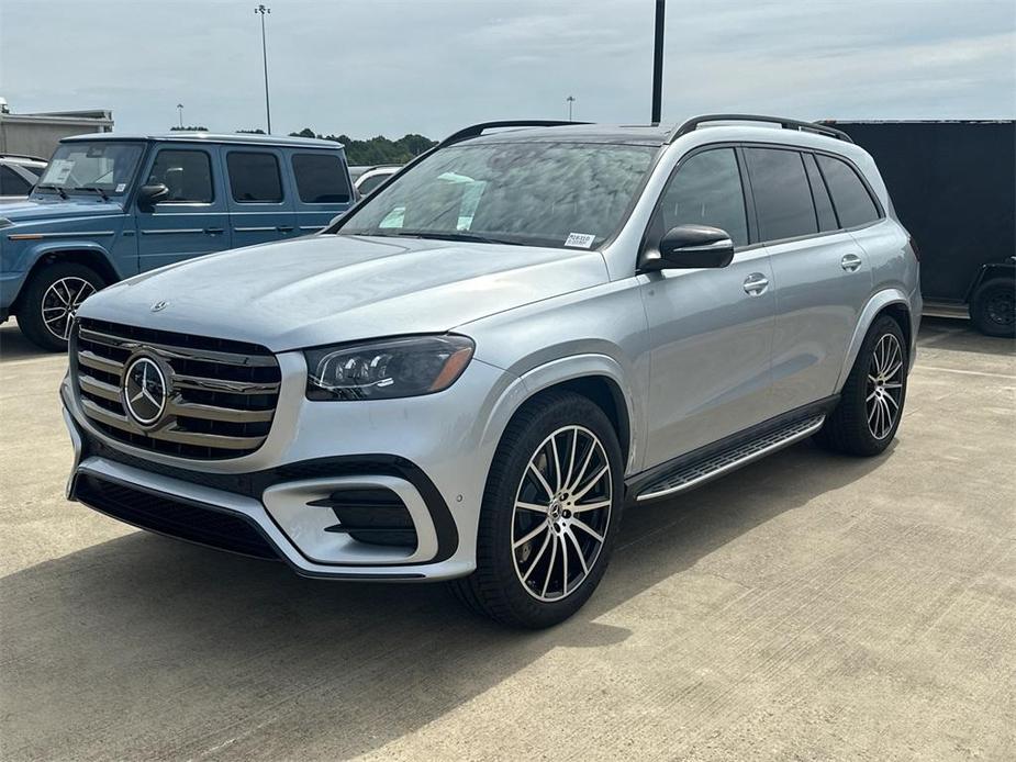 new 2025 Mercedes-Benz GLS 450 car, priced at $100,545