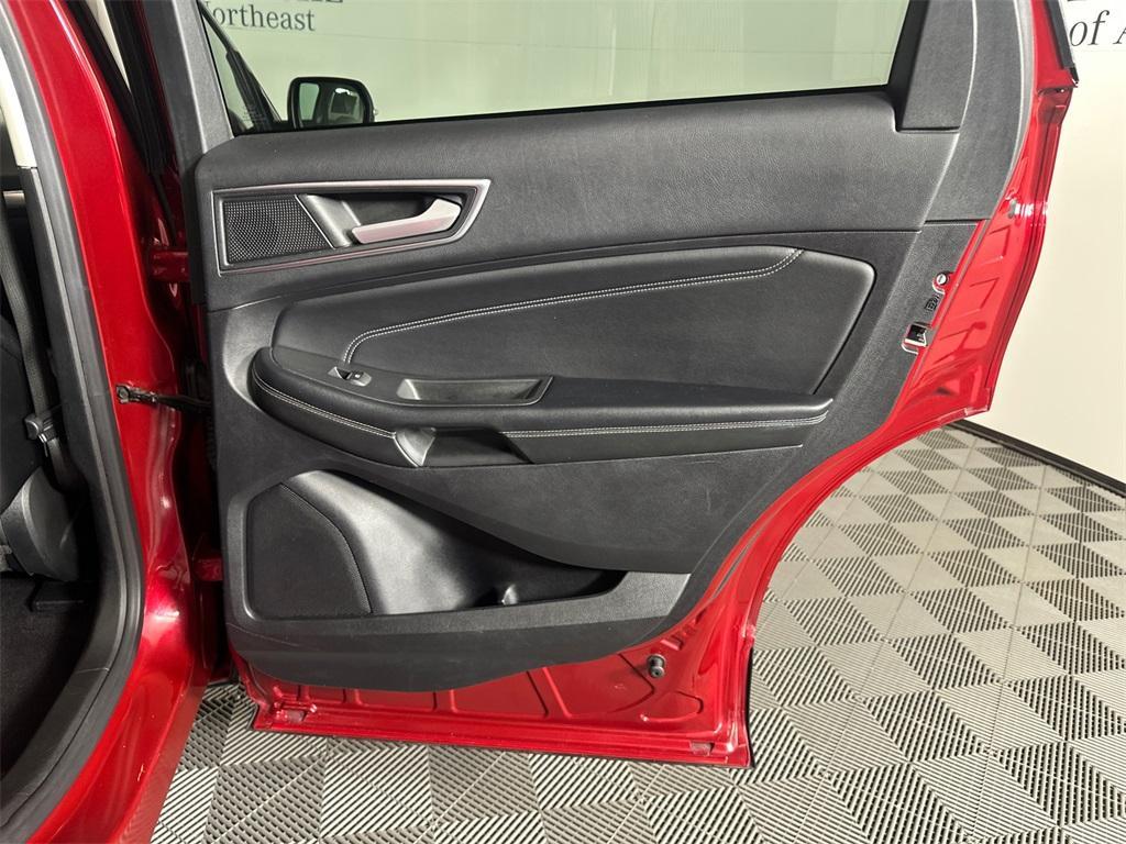 used 2022 Ford Edge car, priced at $14,973