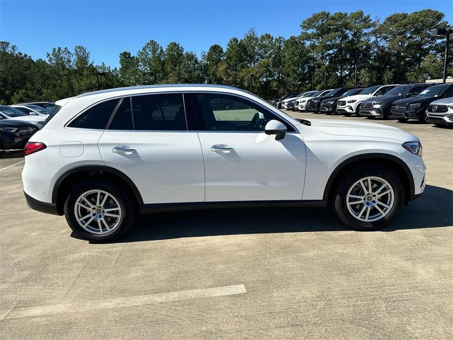 new 2025 Mercedes-Benz GLC 300 car, priced at $54,700