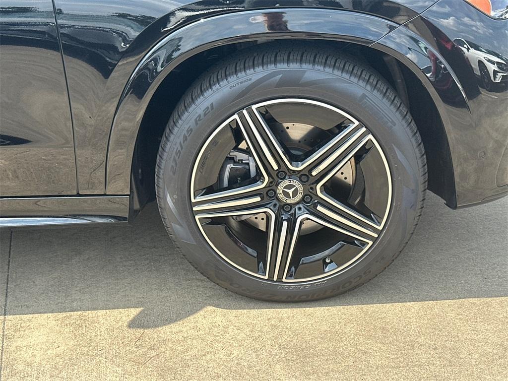 new 2025 Mercedes-Benz GLE 450 car, priced at $81,245