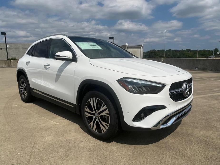 new 2025 Mercedes-Benz GLA 250 car, priced at $46,600