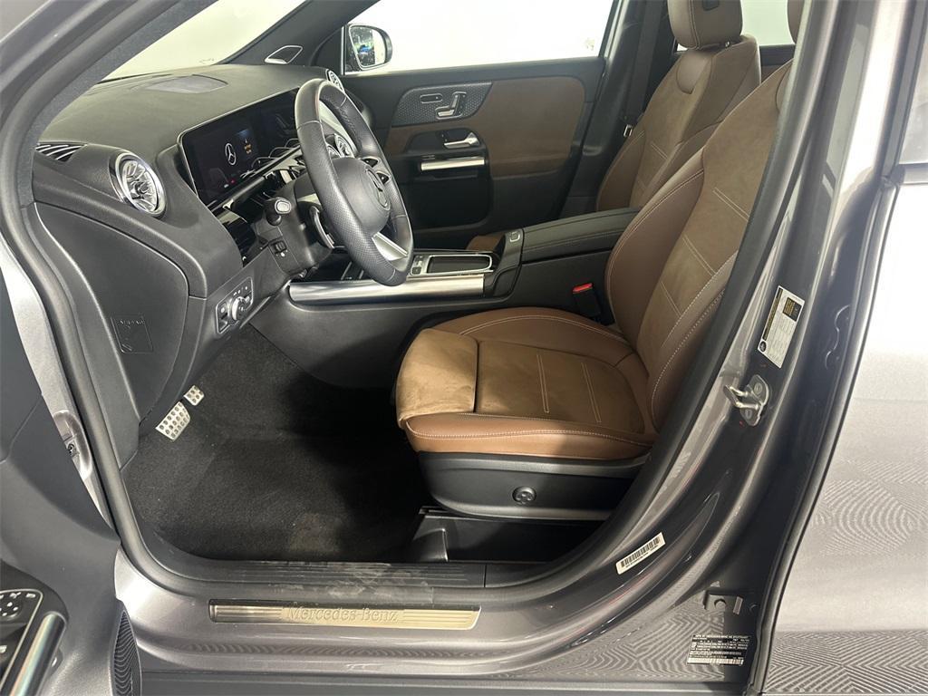 used 2024 Mercedes-Benz GLA 250 car, priced at $40,519