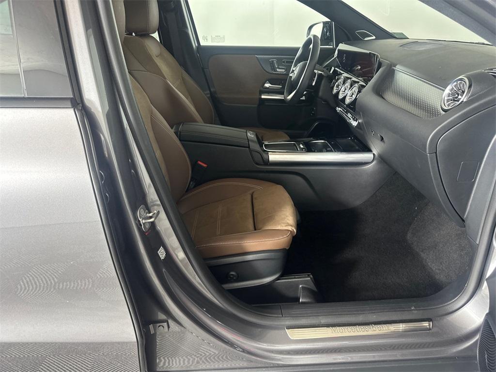 used 2024 Mercedes-Benz GLA 250 car, priced at $40,519